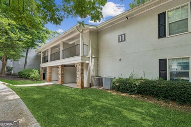 1150 Collier Rd NW unit 16, Atlanta, GA 30318 - photo 2