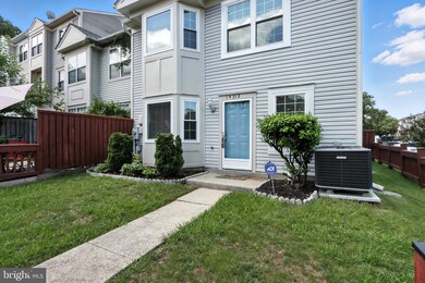 14312 Chapel Cove Ct, Laurel, MD 20707 - photo 3