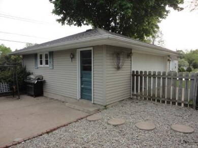 1413 Walton Ave, La Porte, IN 46350 - photo 2