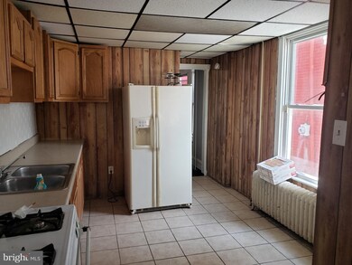 349 W Windsor St, Reading, PA 19601 - photo 5