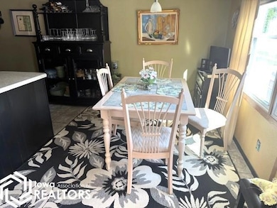 1215 E Linden St, Algona, IA 50511 - photo 4