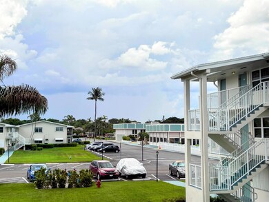530 Horizon W unit 205, Boynton Beach, FL 33435 - photo 2