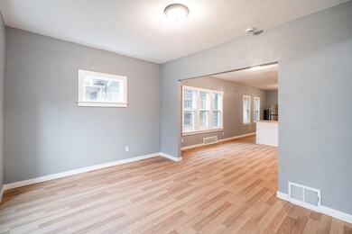 3607 N 19th St unit 3609, Milwaukee, WI 53206 - photo 5