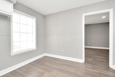 2017 Wilburforce St, Houston, TX 77091 - photo 2