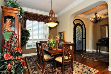 Formal Dining & Foyer