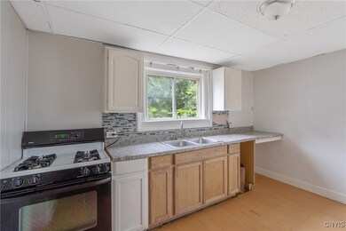 6 N 4th St unit 1, Fulton, NY 13069 - photo 6