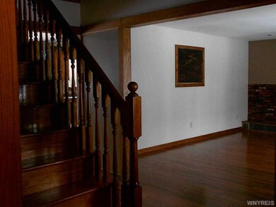 Foyer.