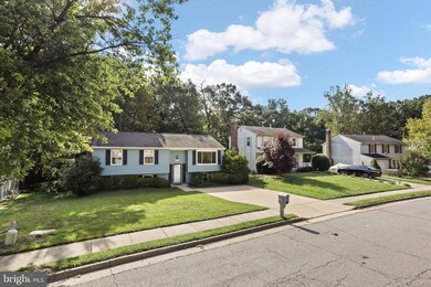 7605 Fallswood Way, Lorton, VA 22079 - photo 3