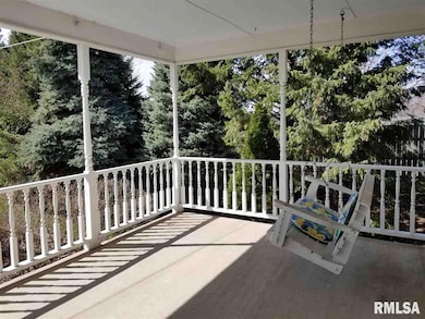 2318 W Dover Ct, Davenport, IA 52804 - photo 3