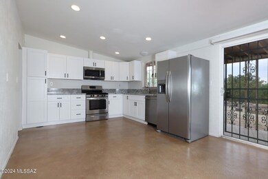 Vine Staging Kitchen and Dining