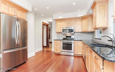 Kitchen 2