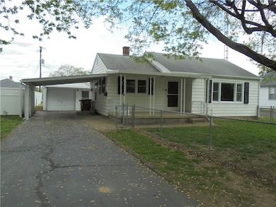 1917 Lee St, Columbus, IN 47201 - photo 2