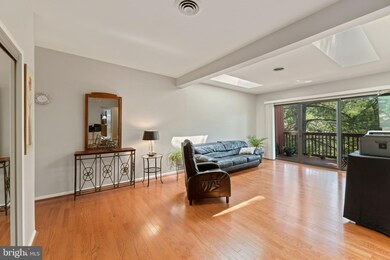 207 Skyhill Rd unit 9, Alexandria, VA 22314 - photo 3