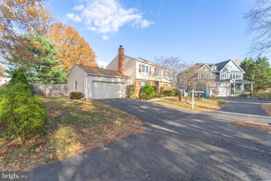 2617 Armada St, Herndon, VA 20171 - photo 3