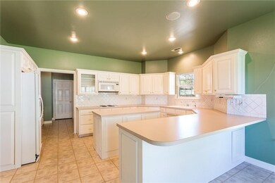 800 E Parks St, Prairie Grove, AR 72753 - photo 2