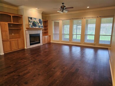 205 Aqua Vista Dr, Granbury, TX 76049 - photo 4