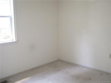 140 Glen St, West Point, VA 23181 - photo 6