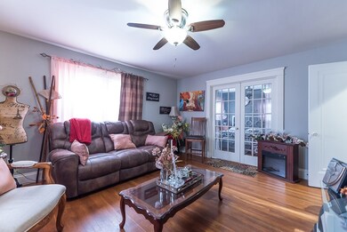 613 Laurel Hill Ave, Cranston, RI 02920 - photo 4