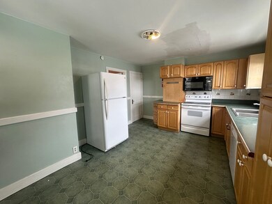 4 Grant St unit 4, Natick, MA 01760 - photo 2