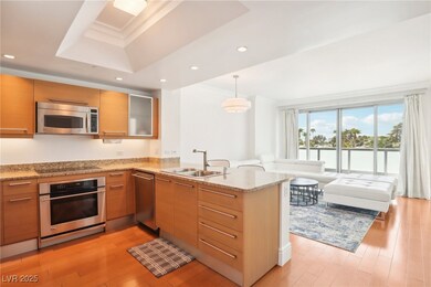 Turnberry Towers unit 206, Las Vegas, NV 89109 - photo 5