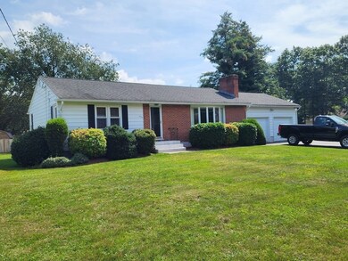 414 Theresa St, Fitchburg, MA 01420 - photo 2