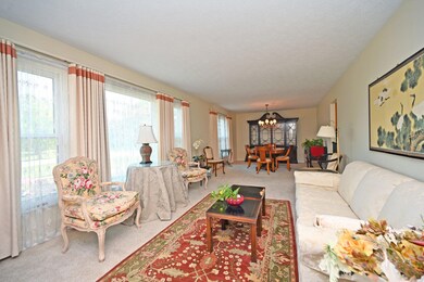 8205MeadowViewDr_9