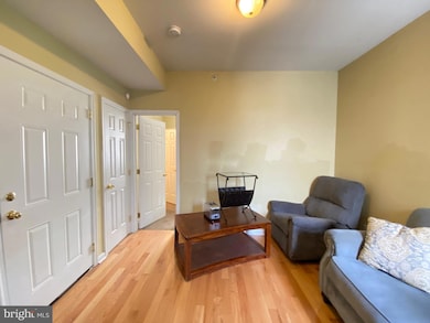 2134 N Carlisle St unit 2, Philadelphia, PA 19121 - photo 4