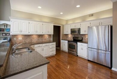 5645 Oakview St, Shawnee, KS 66216 - photo 7