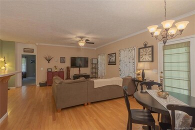 411 Wakefield Dr unit 15, Hendersonville, NC 28792 - photo 7