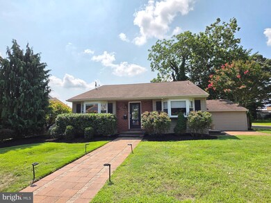 18 E Maple Ave, Bellmawr, NJ 08031 - photo 2