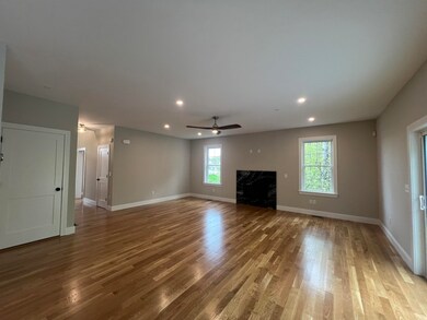 244 Sage Ln unit 32, Portsmouth, NH 03801 - photo 5