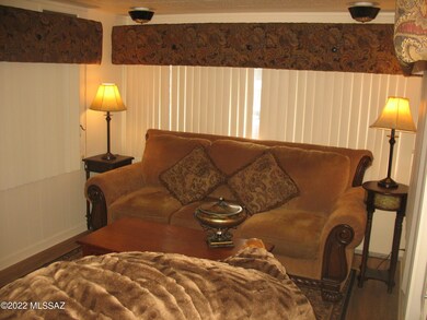 5441 Rocking Circle Living Room 1