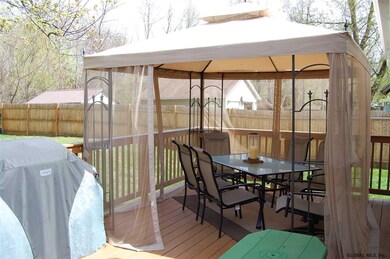 25 Jefferson Ave, Rensselaer, NY 12144 - photo 7