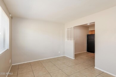 1146 E Hatcher Rd unit C, Phoenix, AZ 85020 - photo 4
