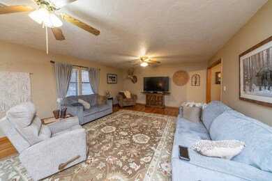 1232 E 3rd St, Cushing, OK 74023 - photo 3