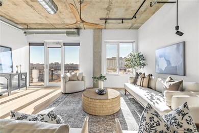 4141 Pennsylvania Ave unit 304, Kansas City, MO 64111 - photo 7