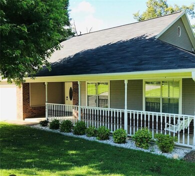 Wonderful home in a beautiful setting, tree covere
