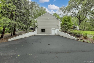 13 Tice Ct, Spring Valley, NY 10977 - photo 3