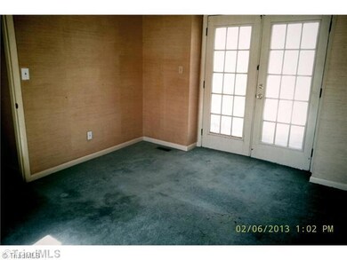 1st Bedroom.