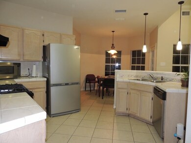 509 Sandpiper Ln, Laredo, TX 78045 - photo 3