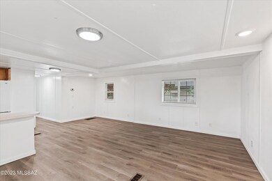 08-Living Area