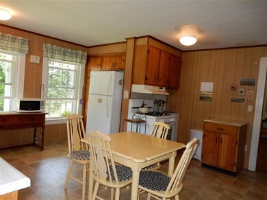 49 Davis Ct, Barton, VT 05822 - photo 4