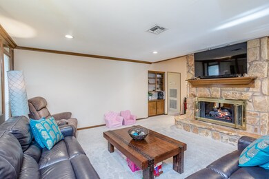 1808 Laurel Oaks Dr, Richmond, TX 77469 - photo 6