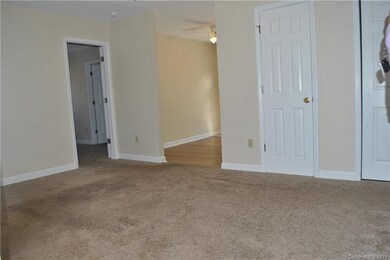 5118 W Piedmont Cir, Conover, NC 28613 - photo 4