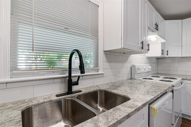 1313 James St, Rosenberg, TX 77471 - photo 3