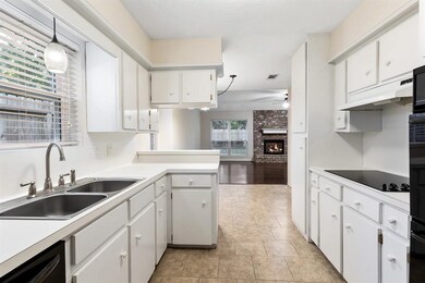 15106 Forest Lodge Dr, Houston, TX 77070 - photo 6