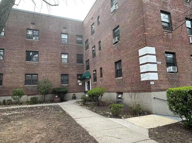 46-26 215th Place unit 2A, Bayside, NY 11361 - photo 2