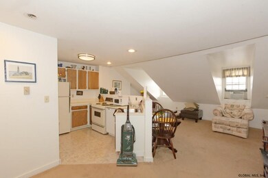 56 Westerlo St unit 26-3rd Floor, Albany, NY 12202 - photo 4