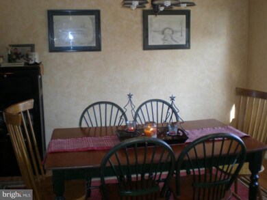 12152 Malissa Dr, Greencastle, PA 17225 - photo 6