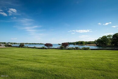 4 Sound Shore Dr unit 15, Greenwich, CT 06830 - photo 4